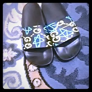 Gucci slides